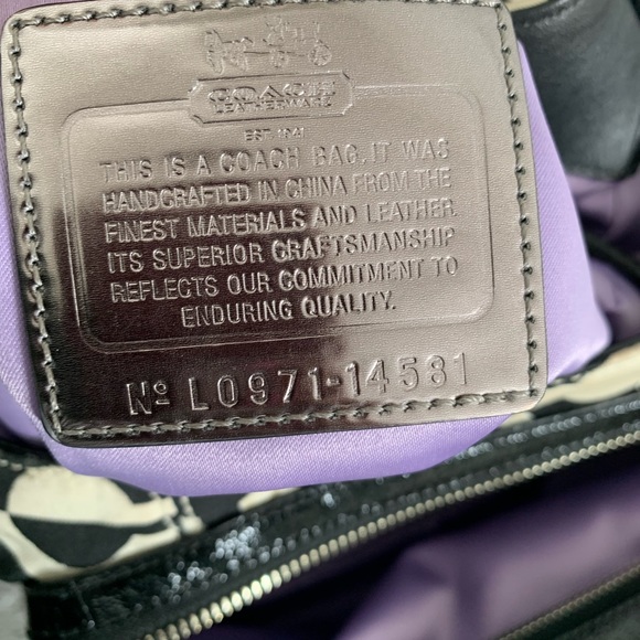 Coach Shoulder Bag - Picture 4 of 6